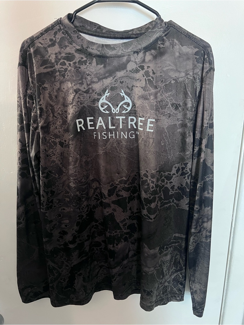 Realtree Long Sleeve Performance Fishing Shirt - Charcoal Camo Medium